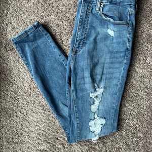 Light blue Super High Rise Curvy Jeggings from Aeropostale.